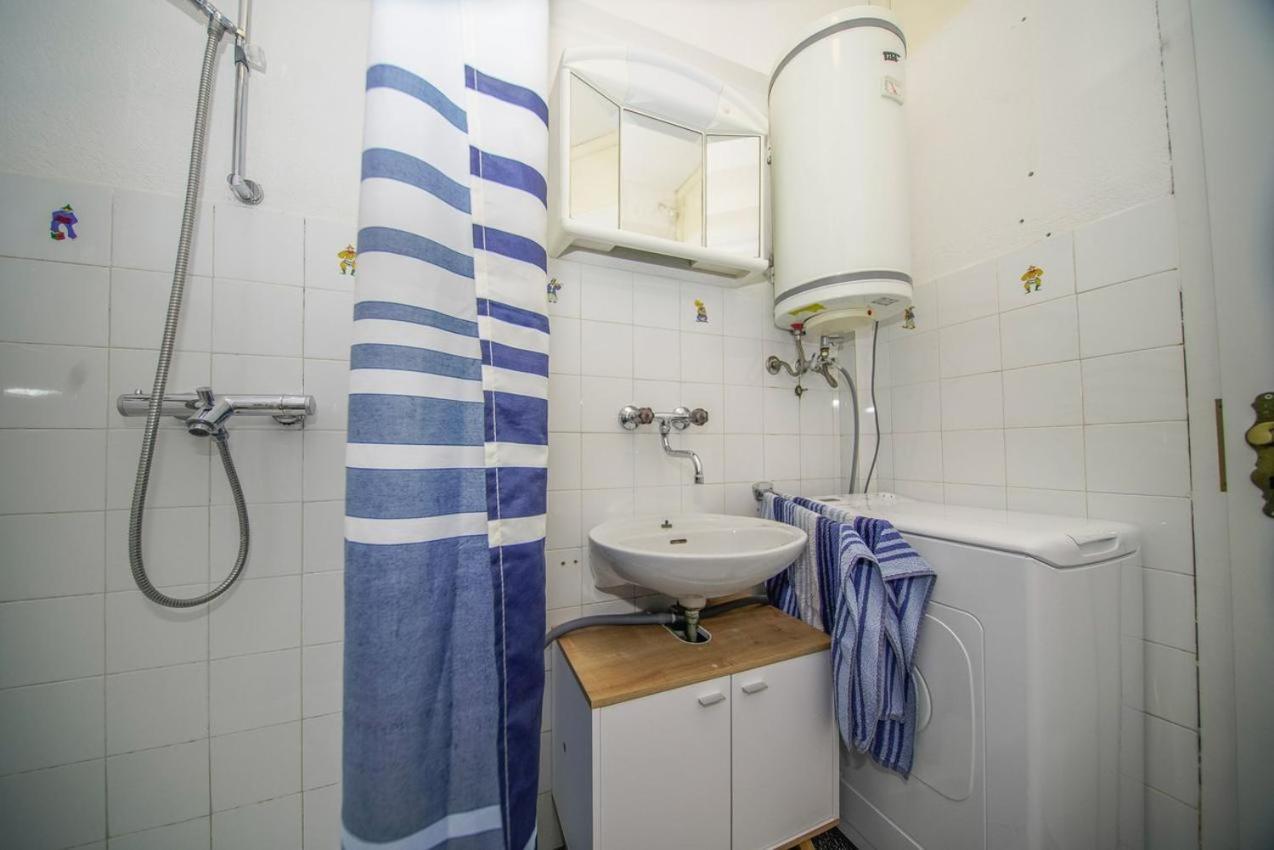 Apartman Mate Splitska Exteriér fotografie