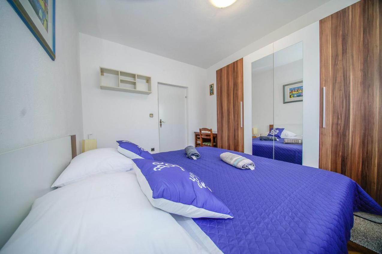 Apartman Mate Splitska Exteriér fotografie